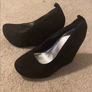Black suede wedges 5inches